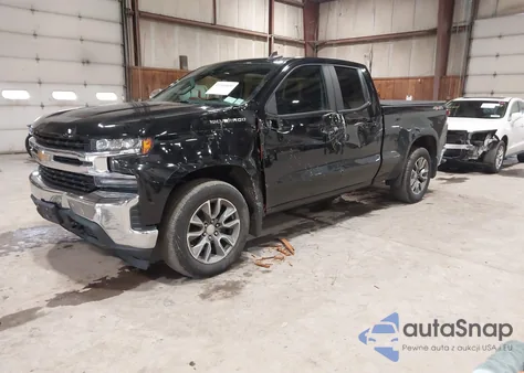 2021 Chevrolet Silverado 1500 4Wd Standard Bed Lt z USA, uszkodzony, nr VIN 1GCRYDED2MZ104316